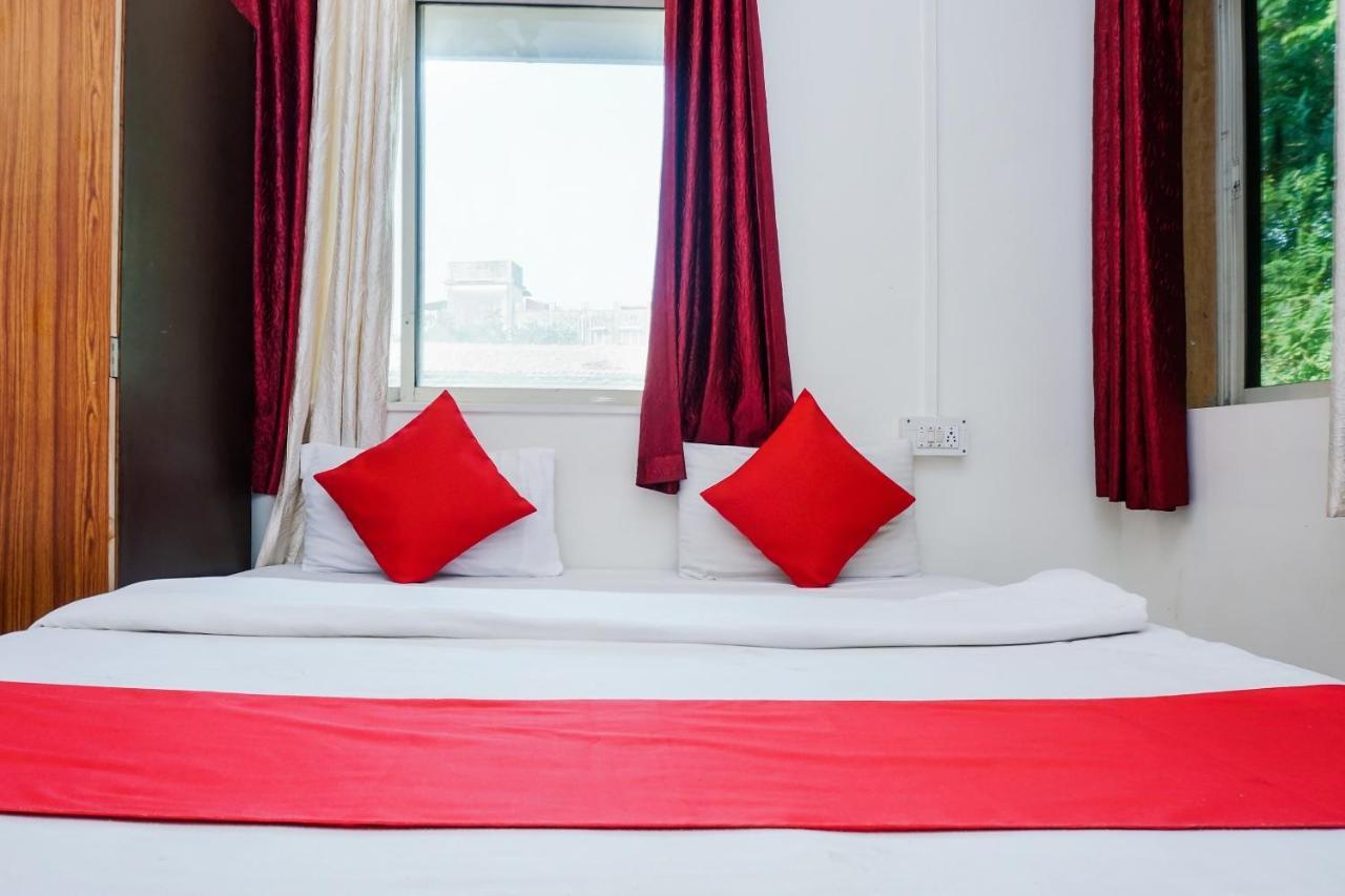Dreams Holiday Resort Lonavala Luaran gambar