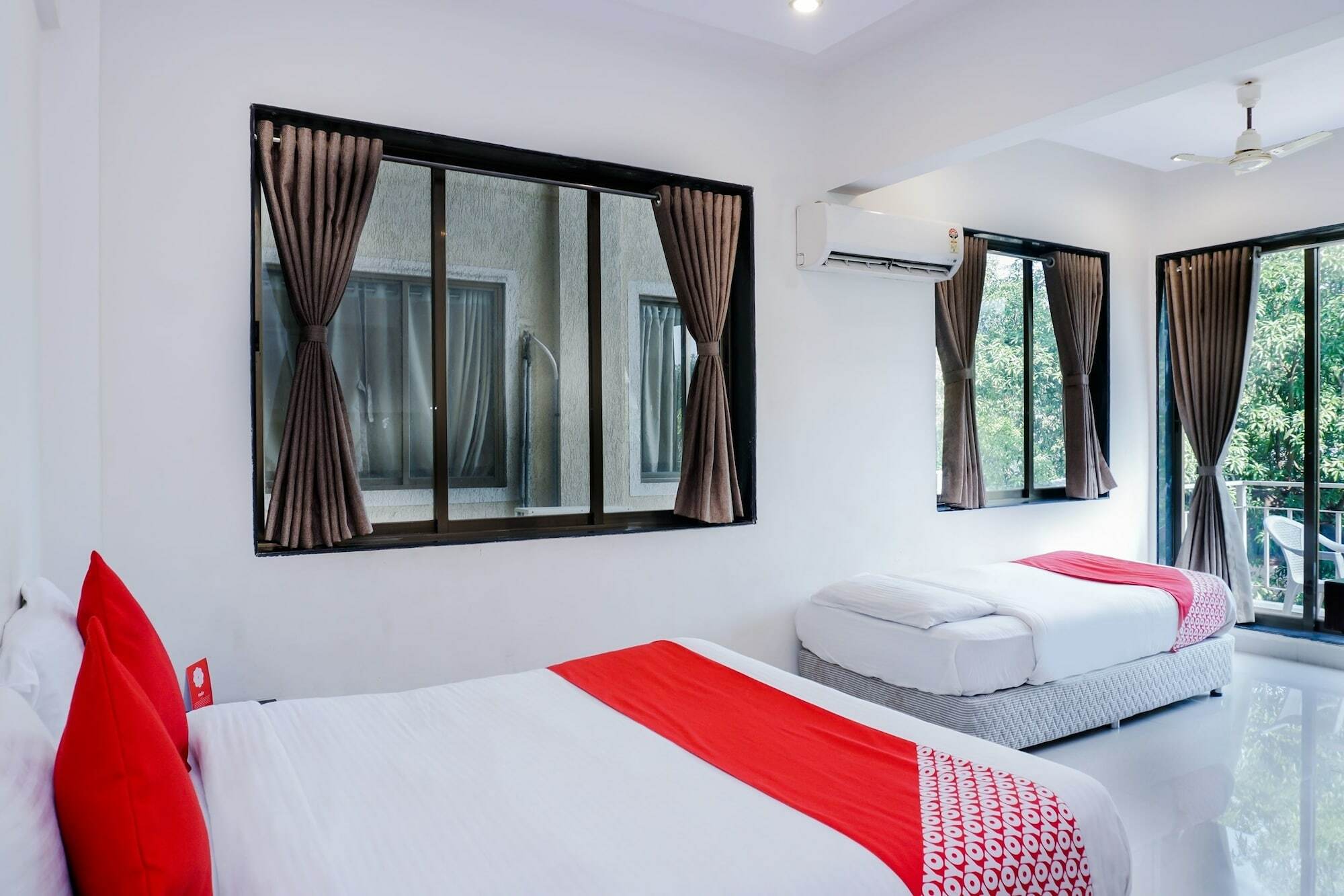 Dreams Holiday Resort Lonavala Luaran gambar